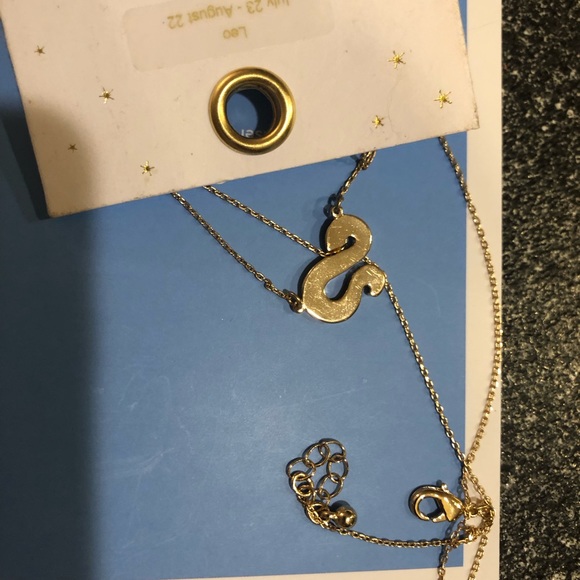 Little bits of luxe Necklace, Leo zodiac sign new with tags NWT
Bundle&Save - Picture 9 of 12